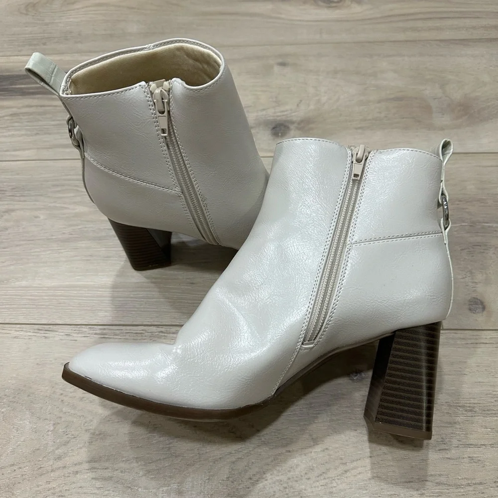 LifeStride Women’s Foxy Ankle Boots with Block Heel
